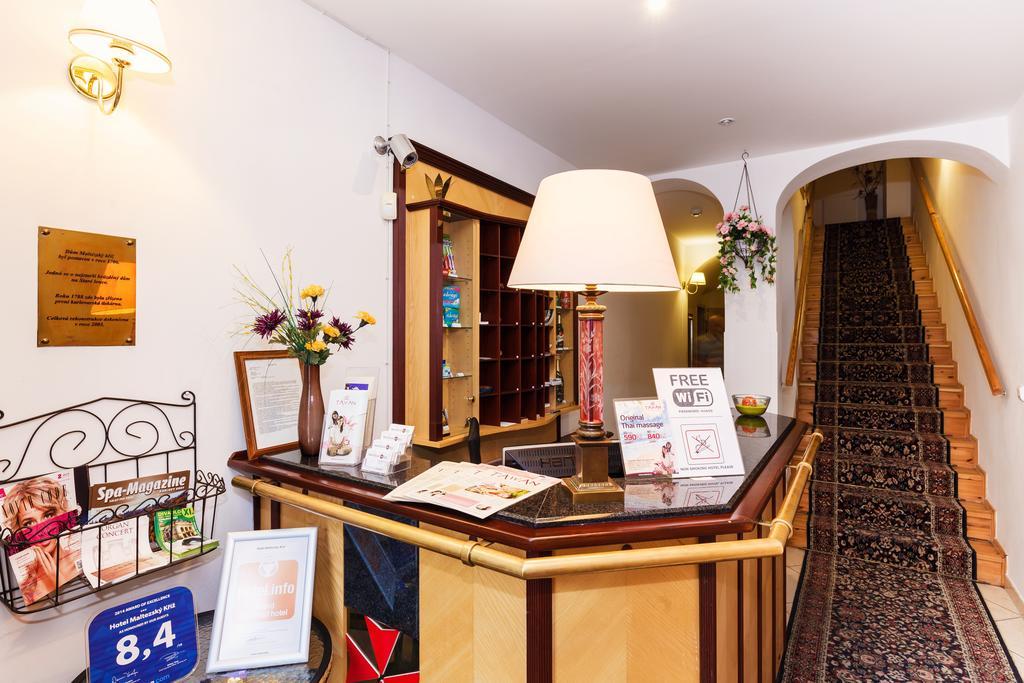 קרלובי וארי Hotel Maltezsky Kriz מראה חיצוני תמונה