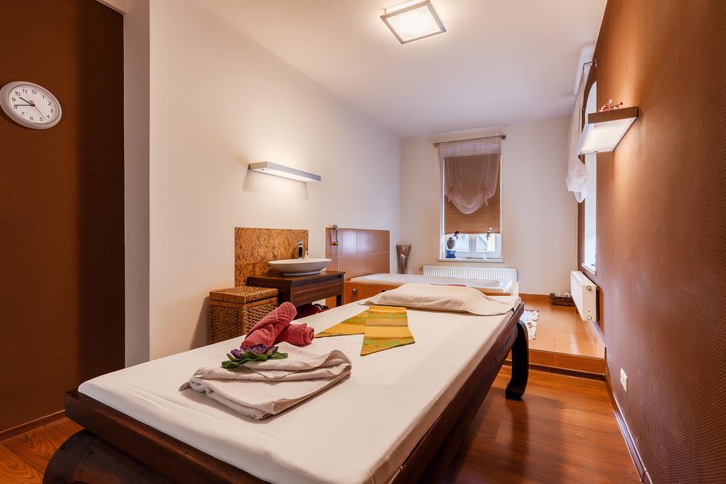 קרלובי וארי Hotel Maltezsky Kriz מראה חיצוני תמונה