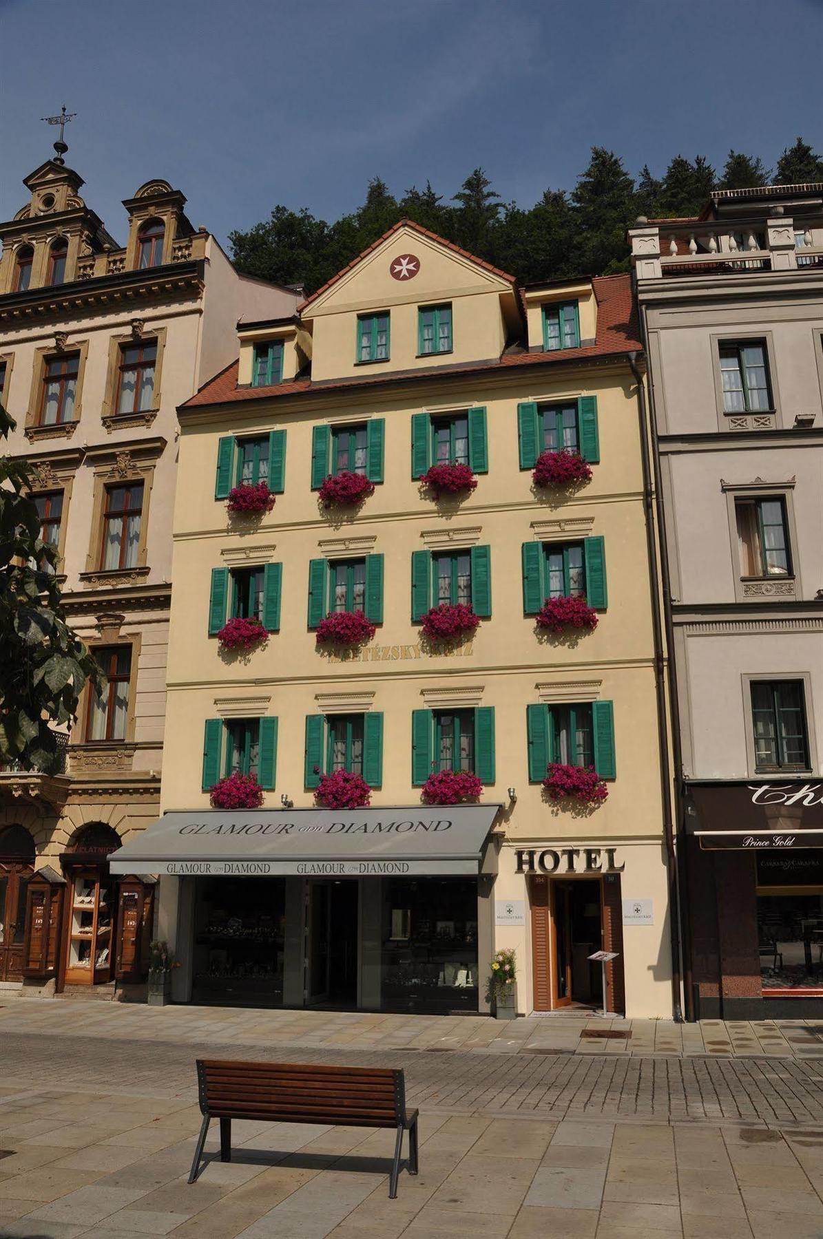 קרלובי וארי Hotel Maltezsky Kriz מראה חיצוני תמונה